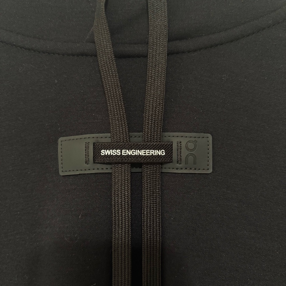 On Cloud Running Hoodie in Black - Picture 7 of 14